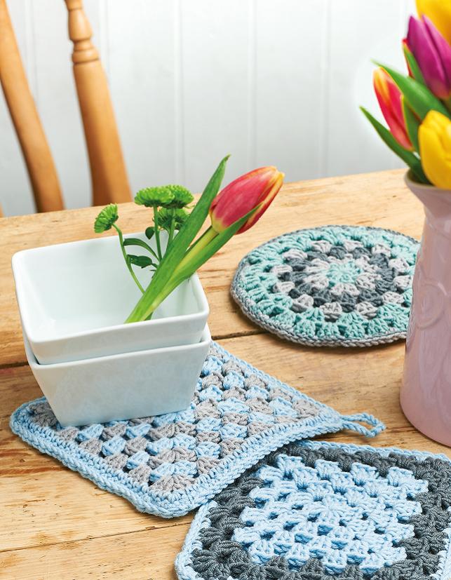 Granny Square Patterns - Farmhouse Pot Holder Crochet Pattern